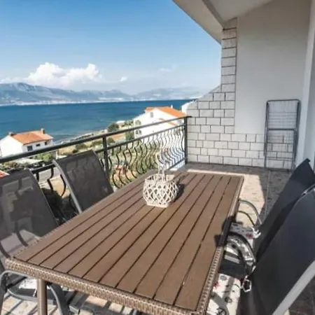 Be At Peace Apartman Trogir