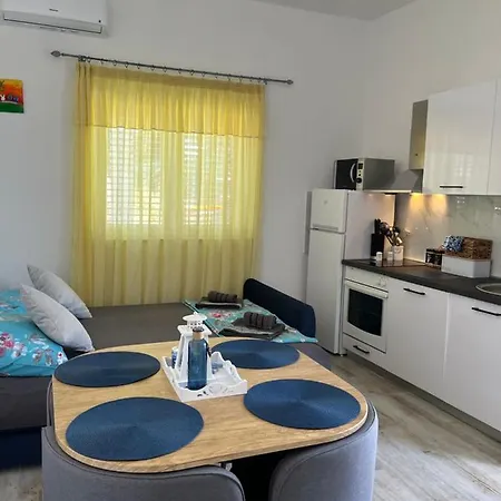 Be At Peace * Trogir